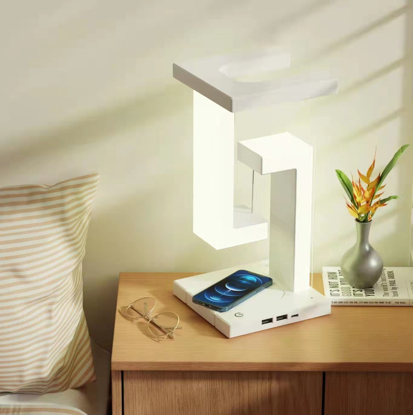 Creative Wireless Charging Suspension Lamp